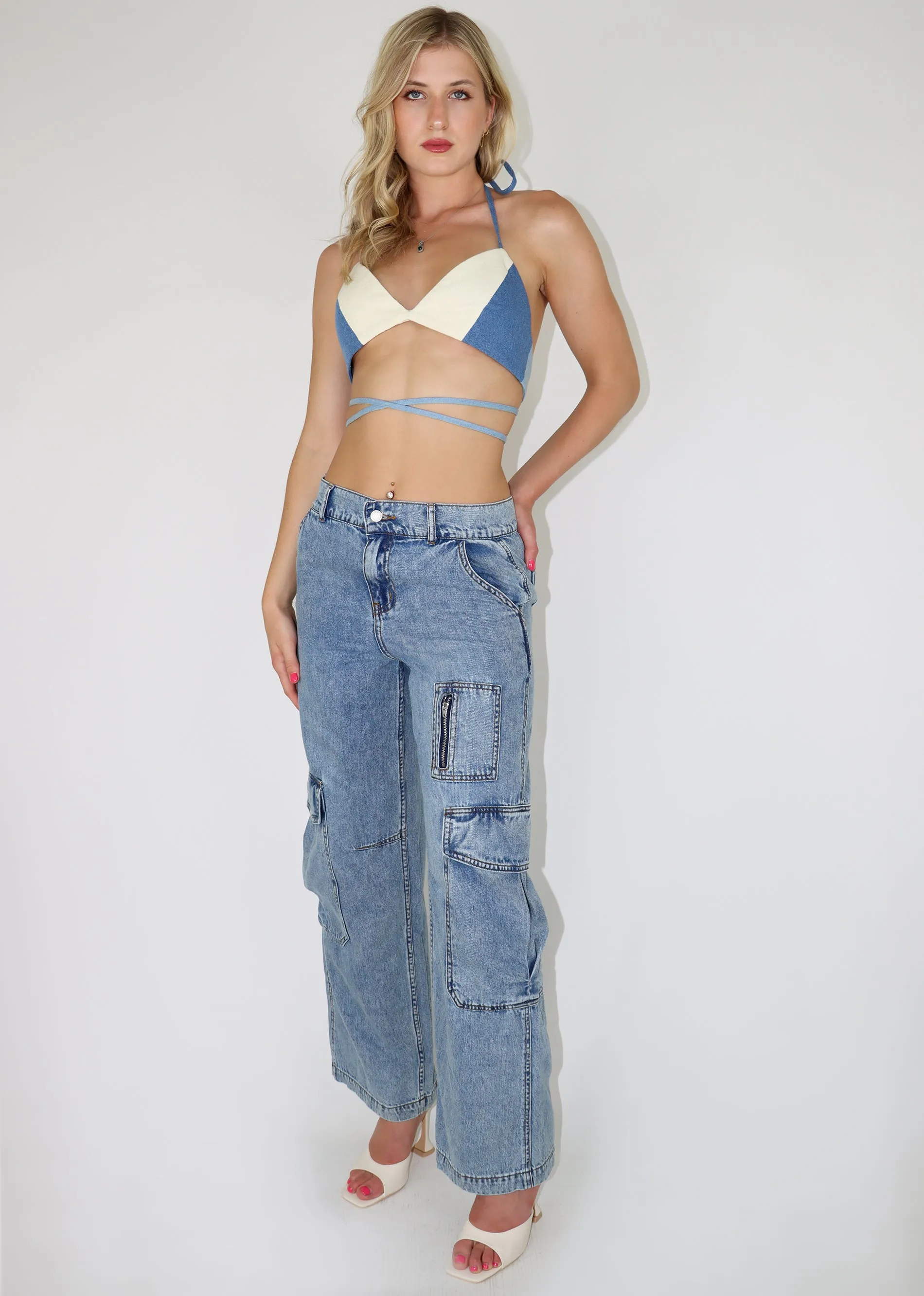 Shake It Low Rise Jeans ★ Light Wash