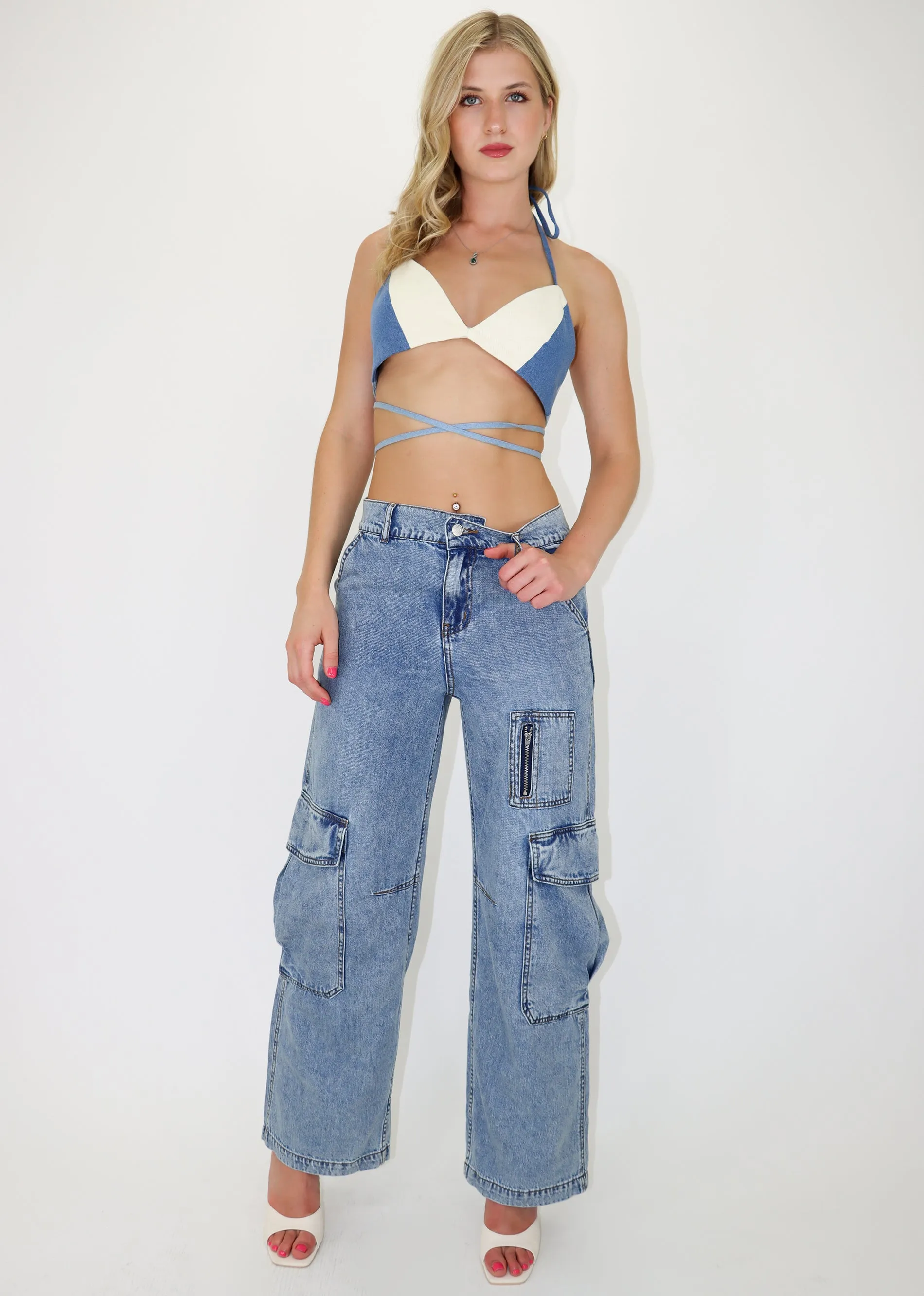 Shake It Low Rise Jeans ★ Light Wash