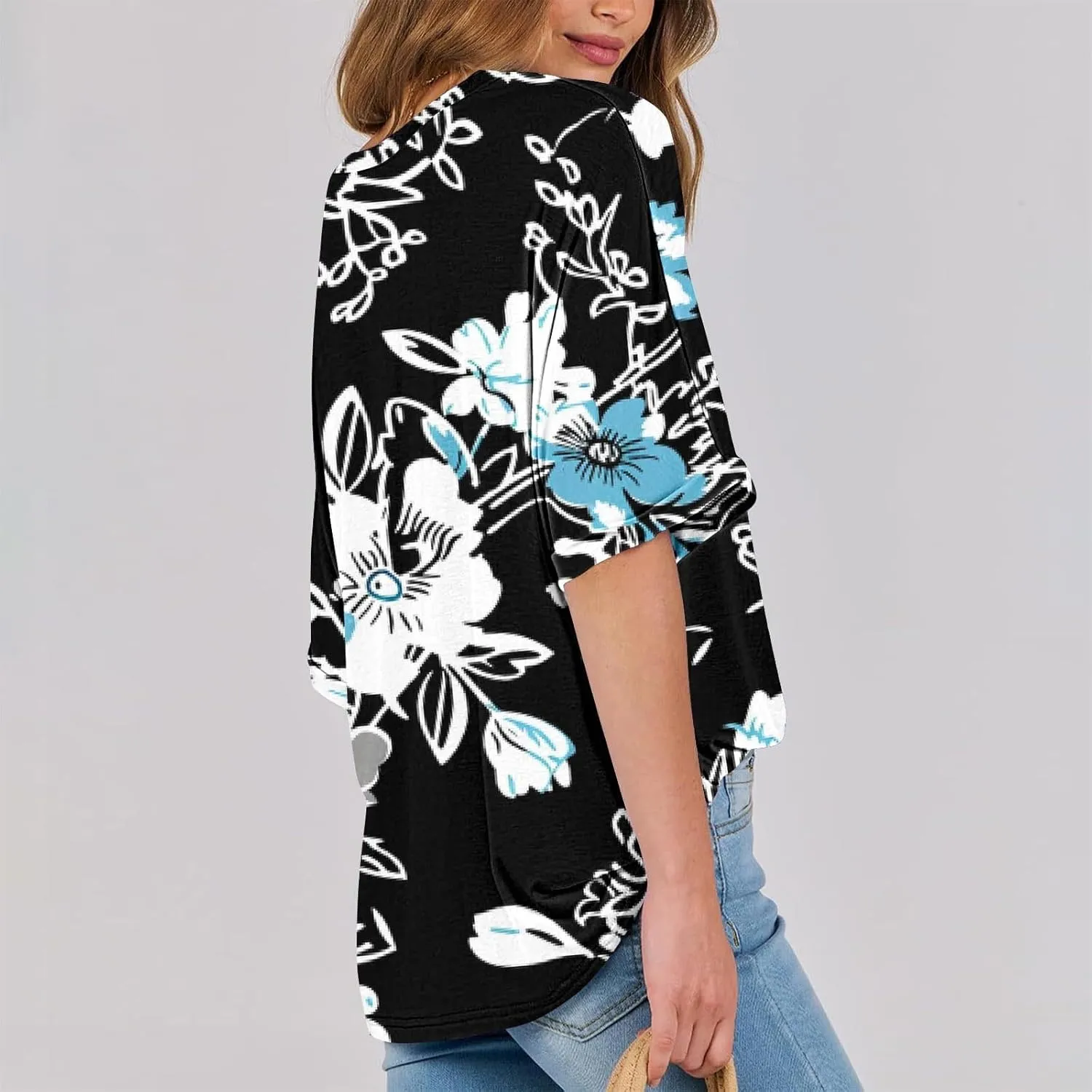 Womens Oversized T Shirts Summer Tops Boho Floral Tees Casual Loose Fit Short Sleeve Tops 2025 Beach Vacation Blouse