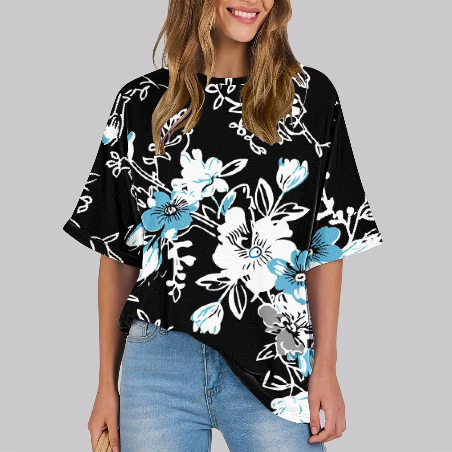 Womens Oversized T Shirts Summer Tops Boho Floral Tees Casual Loose Fit Short Sleeve Tops 2025 Beach Vacation Blouse